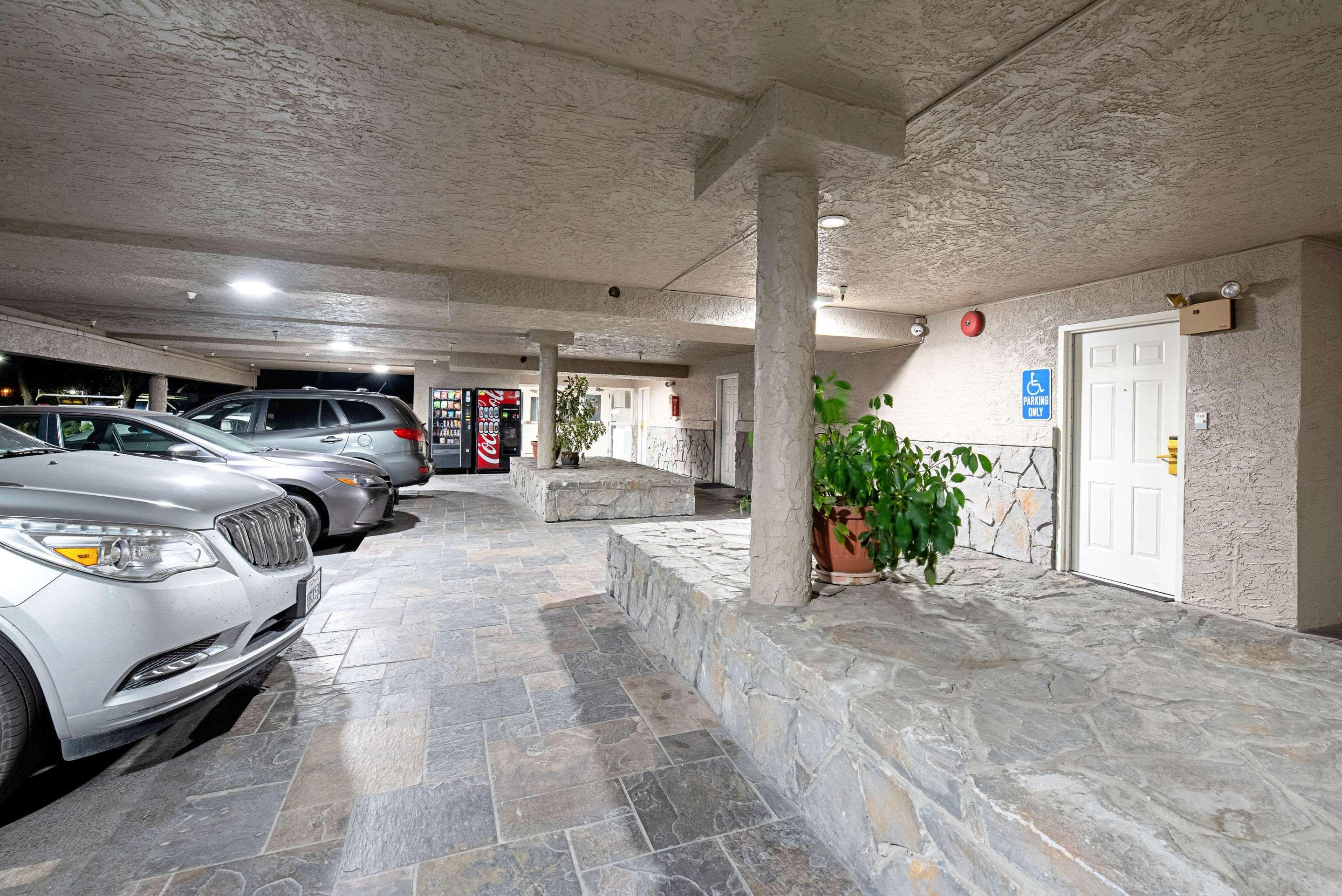 Clarion Inn Silicon Valley Сан-Хосе Экстерьер фото