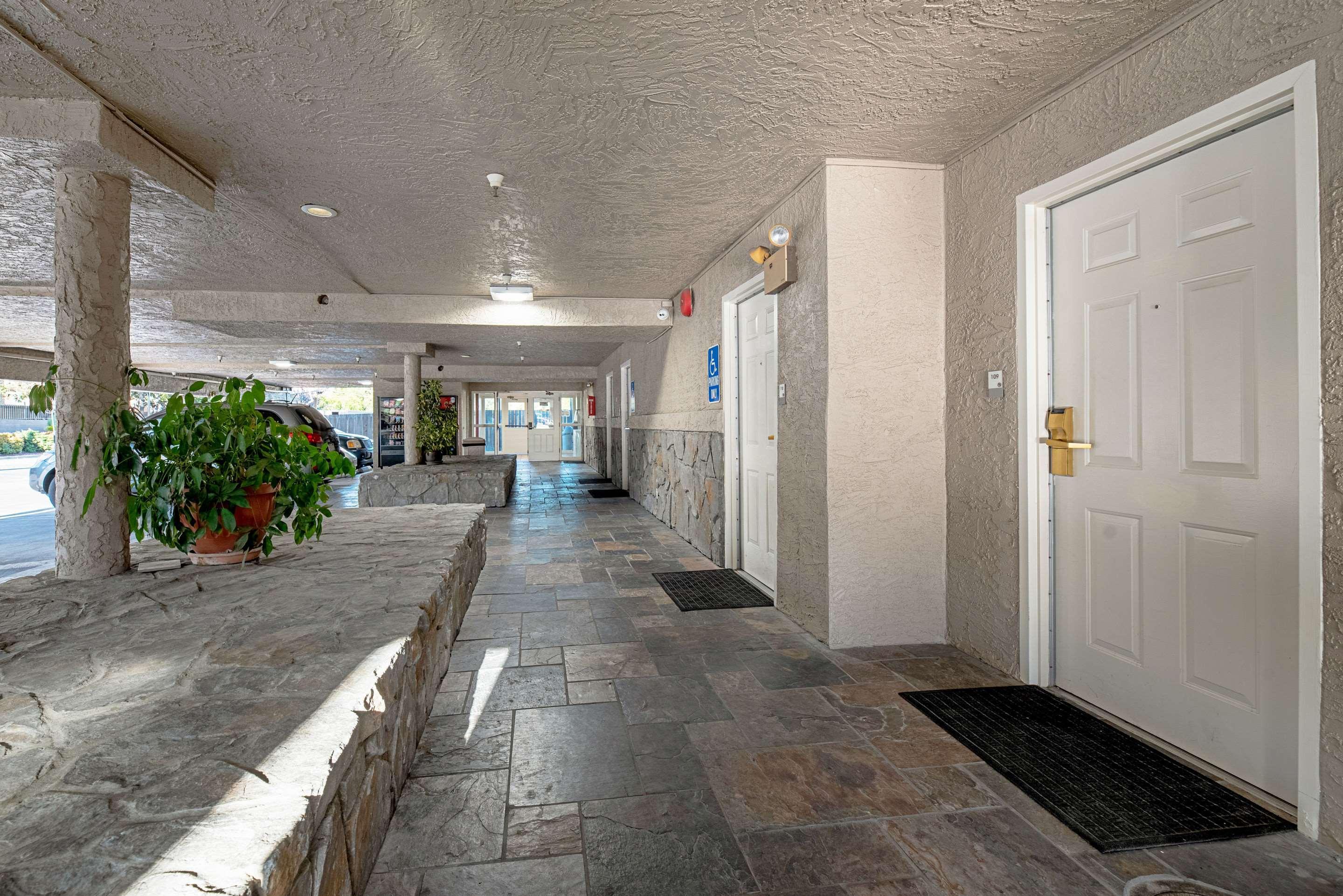 Clarion Inn Silicon Valley Сан-Хосе Экстерьер фото