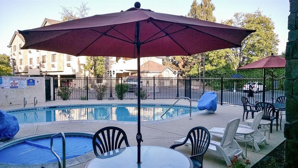 Clarion Inn Silicon Valley Сан-Хосе Экстерьер фото